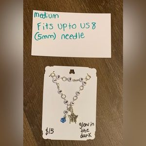 Medium row counter. For knitting. Fits up to US 8 (5mm) needles. Handmade.